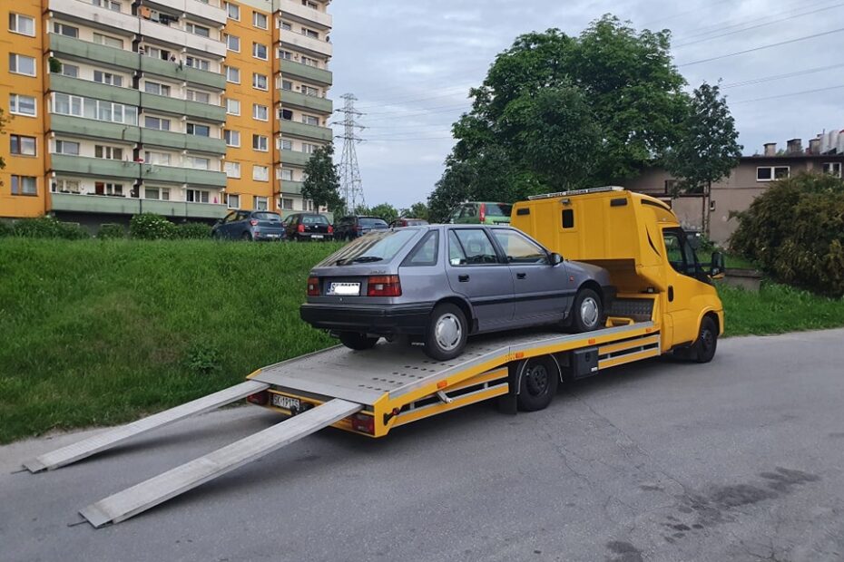 Jakie informacje ułatwiają przyjęcie zlecenia podczas zamawiania lawety?